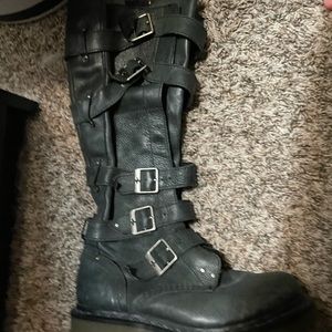 Phina Dr. Martens for @soappups